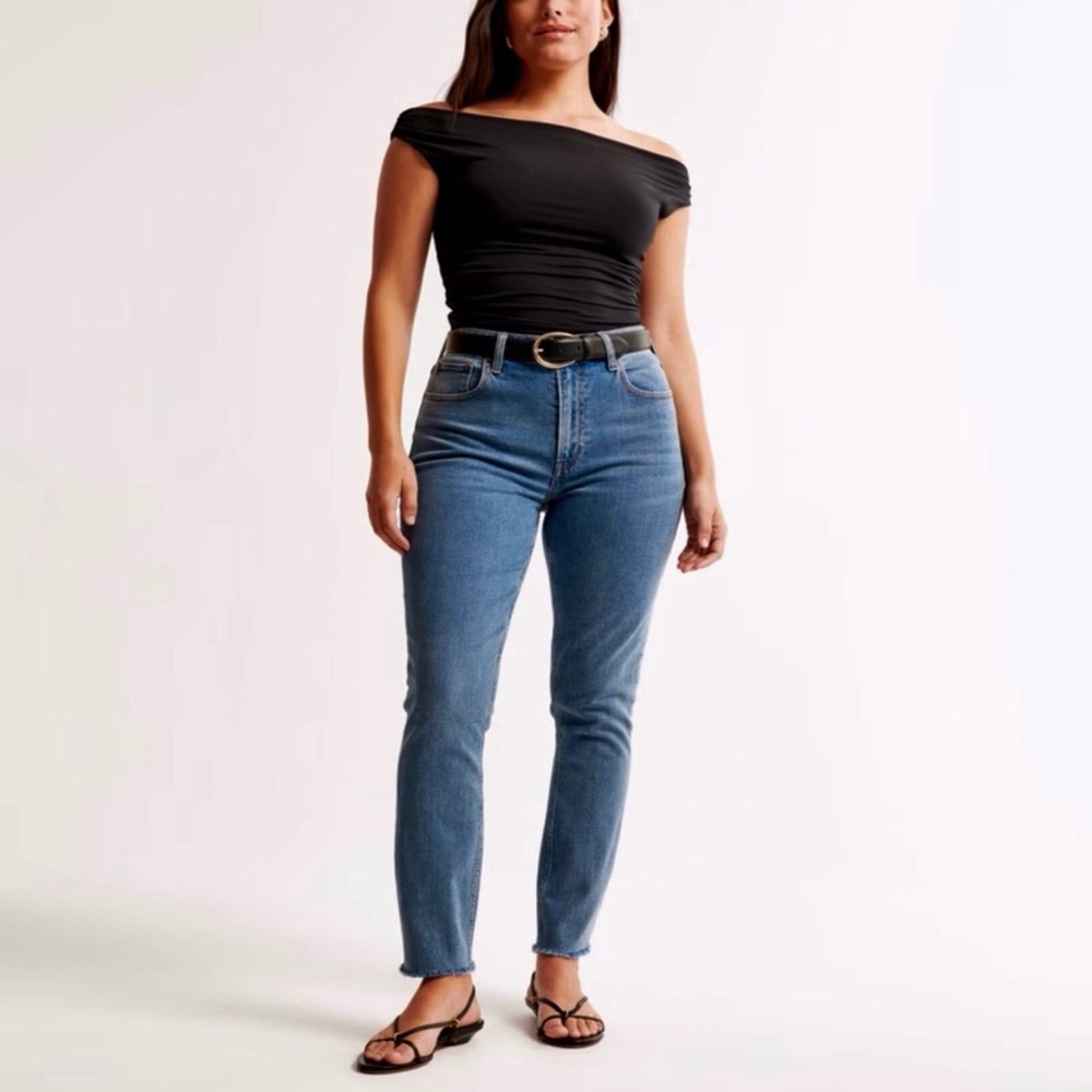 Abercrombie Fitch 0 Short (25S) Skinny High Rise Curve Love Women’s Jeans